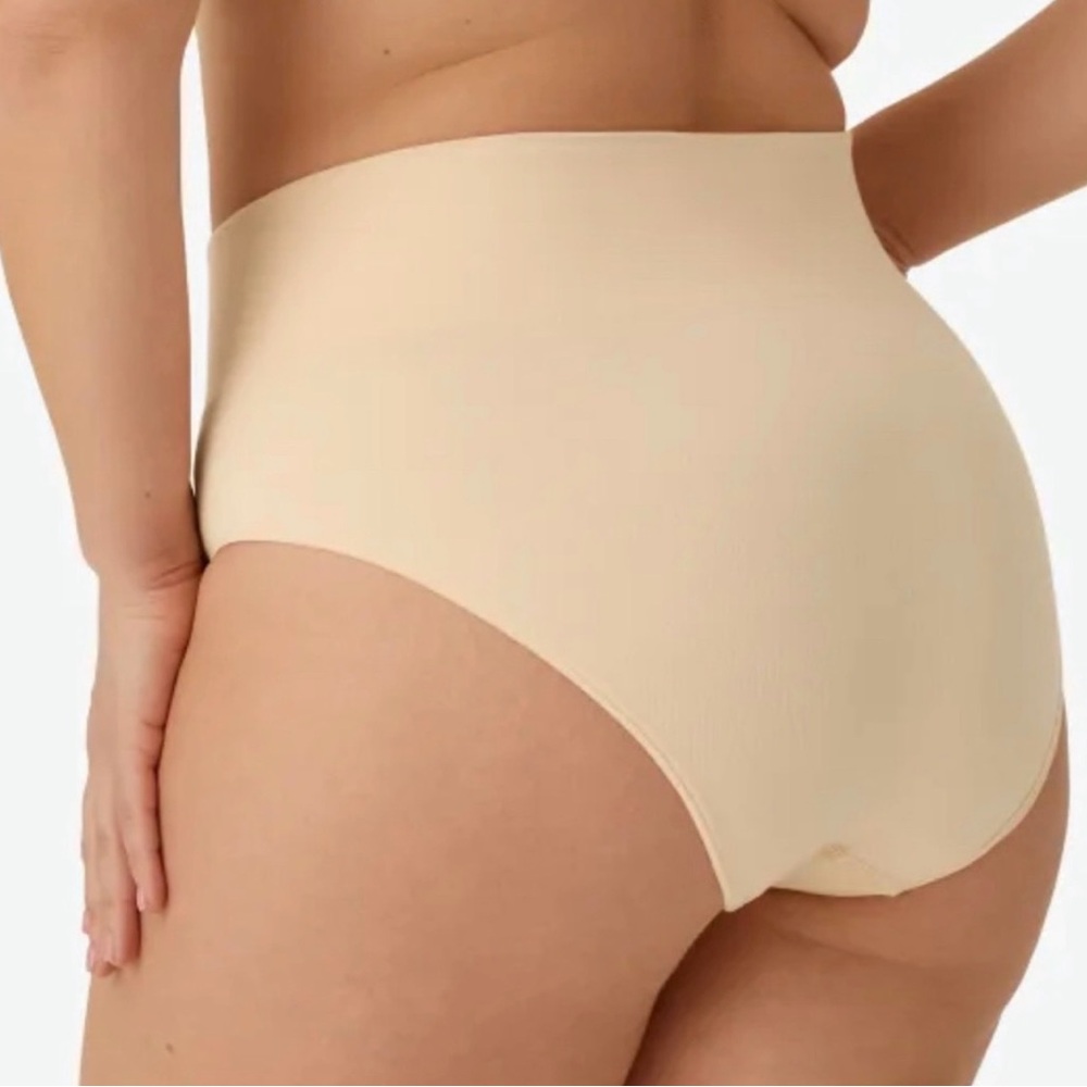 Bombas Hipster Panty in Modal Blend Wheat Tan Size Large Pack of 2 - Picture 2 of 4